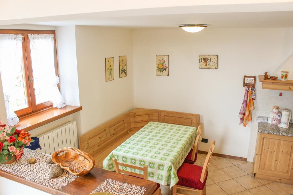 Chalet Tremalzo Ruang foto
